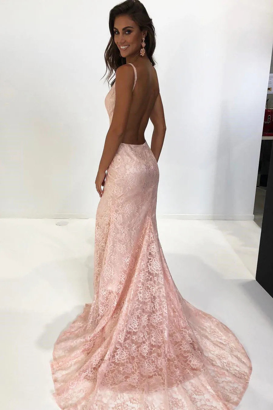 Elegant Mermaid Pink Lace Long Evening Dress