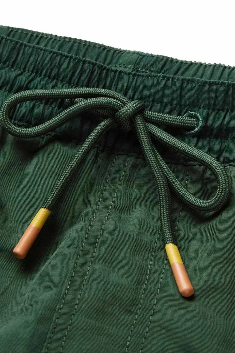 YUMA LIGHT SHORT Dark Pine Green